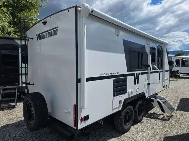 2026 Winnebago Micro Minnie 2108DS in Travel Trailers & Campers in Penticton - Image 6