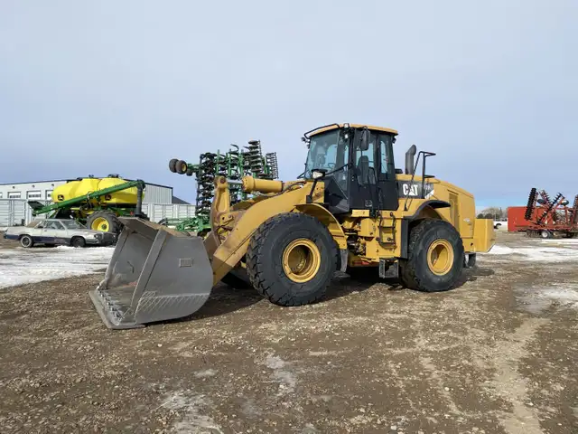 2011 Caterpillar Wheel Loader 972H in Heavy Equipment in Grande Prairie - Image 2