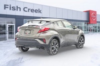 Turn heads in this eye-catching 2021 Toyota C-HR, featuring bold design and cutting-edge safety. Wit... (image 6)
