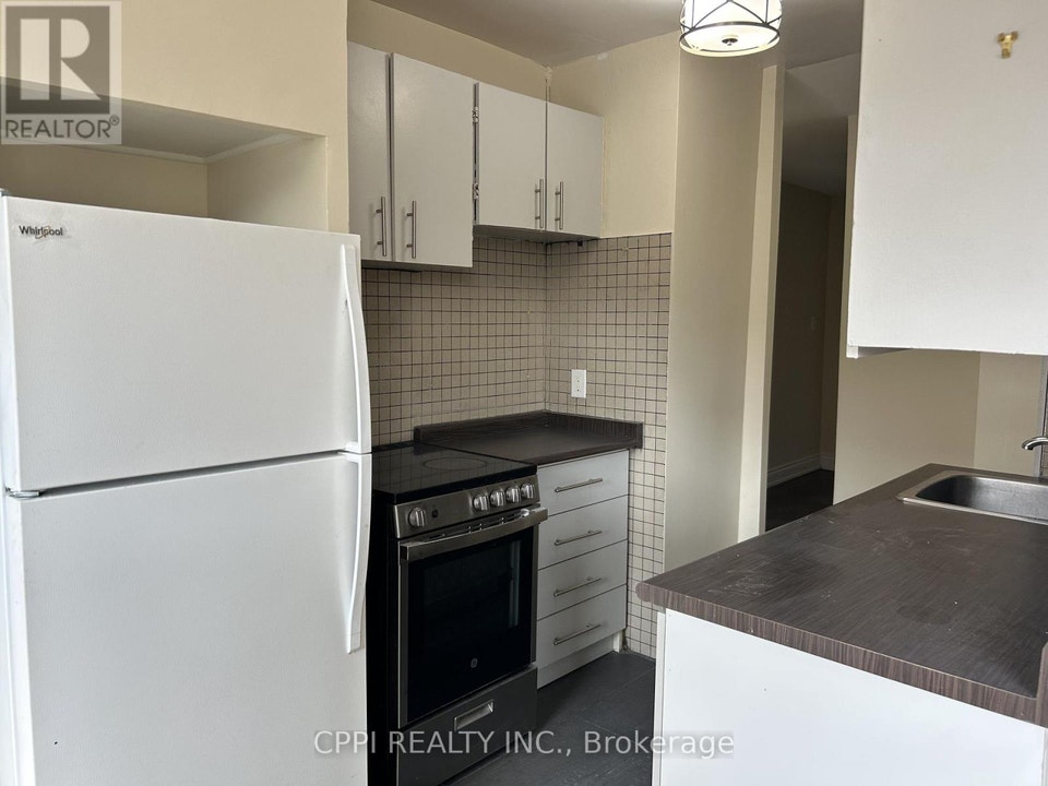 202 - 3 HILL HEIGHTS ROAD Toronto (Stonegate-Queensway), Ontario 3