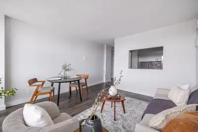 324 Cambridge: Apartment for rent in Centretown, View more