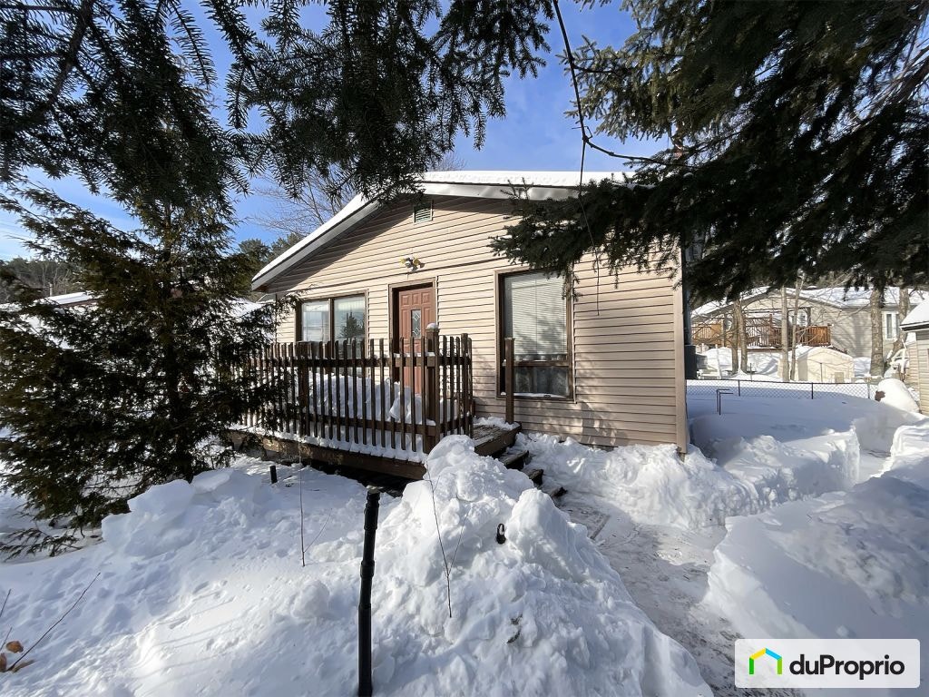 $210,000 - Bungalow for sale in St-Charles-Borromée — photo 1