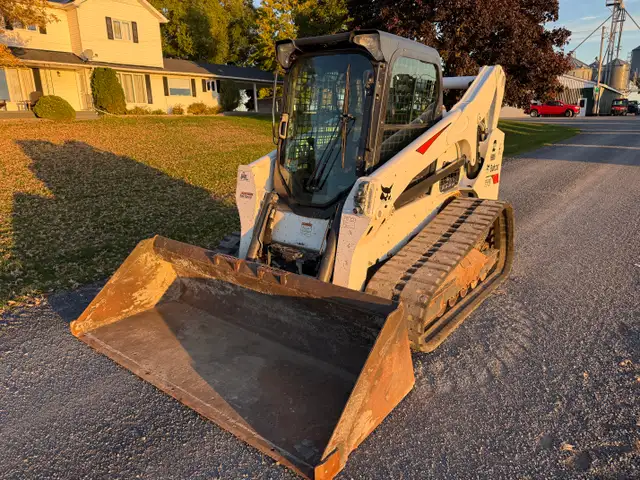 2019 BOBCAT T740 Tracked Skid Steer , Low Hours ! in Heavy Equipment in Ottawa - Image 9
