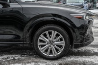 Nouvel Arrivage! La Mazda CX-5 Signature 2023 est un VUS intermédiaire raffiné et bien adapté aux be... (image 6)