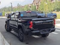 AMVIC Licensed Dealer Location: Wolfe Chevrolet GMC Buick Canmore 2026 Chevrolet Colorado ZR2 Crew C... (image 5)