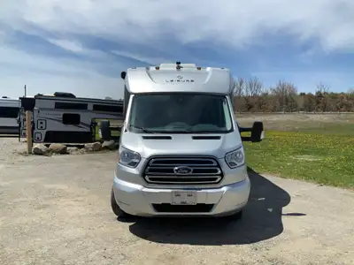 2018 Leisure Travel Vans Wonder W24MB — Class C Motorhome The 2018 Leisure Travel Vans Wonder W24MB...