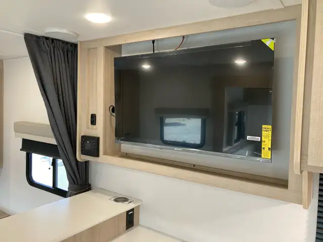 2025 Winnebago MINNIE in Travel Trailers & Campers in Terrace - Image 9