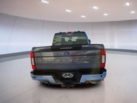 // EXCELLENT CONDITION! // Meet the 2022 Ford Super Duty F-350 SRW Lariat, now offered at Centennial... (image 5)