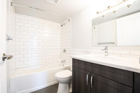Steps away from a wide variety of restaurants, transit options, cafes, retail stores, and parklands.... (image 6)