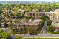 Free Parking Visitez notre site Web : https://www.capreit.ca/fr/appartements-a-louer/cote-saint-luc-... (image 4)