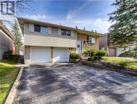 213 NORTHLAKE Drive Waterloo, Ontario