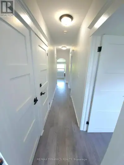 137 GLENMORE ROAD Toronto (Woodbine Corridor), Ontario