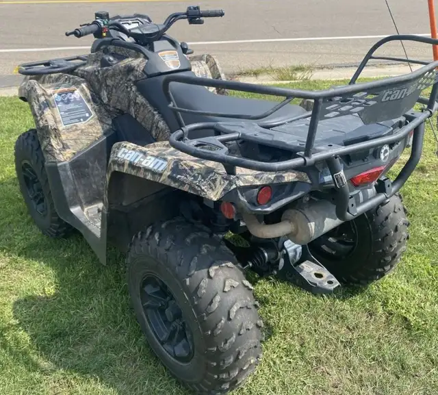 2019 CAN-AM OUTLANDER 570 DPS (FINANCING AVAILABLE) in ATVs in Strathcona County - Image 3