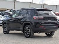Come see this 2024 Jeep Compass Trailhawk. Its Automatic transmission and Intercooled Turbo Regular... (image 5)