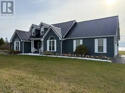 WOW WHAT A VIEW!!! Oceanfront is what you are looking for, then Oceanfront is what you get from left...