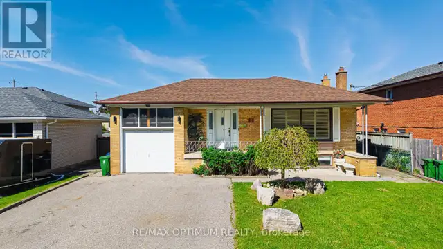 6 Evernby Boulevard Toronto (Kingsview Village-The Westway), Ont, photo 2 of 4