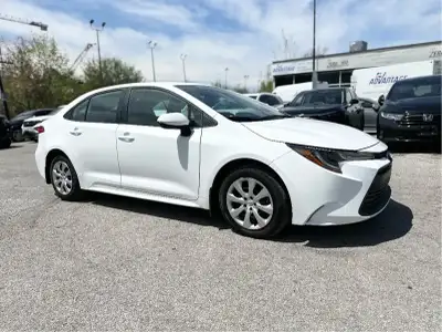 2025 Toyota Corolla LE Sedan Clean Title - Comes Certified! CarPlay, Heated Seats, Heated Steering,...