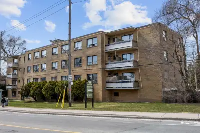 Huge 1bdrm renovated apartment for rent - East York
