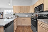 Gorgeous 1 bedroom suites at Wellington Court- Call Today! Current Incentives: 1/2 OFF SECURITY DEPO... (image 4)