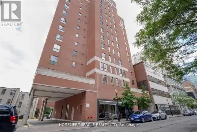 Welcome to St. James Place available for move-in September 1st, this exceptionally spacious 2+1 corn...