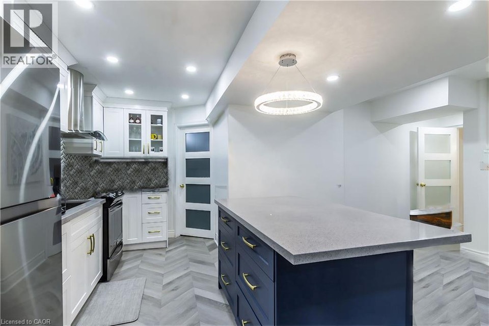 252 THORNER Drive Unit# Basement Hamilton, Ontario 5