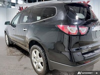 KBB.com 10 Most Awarded Brands. This Chevrolet Traverse boasts a Gas V6 3.6L/217 engine powering thi... (image 3)