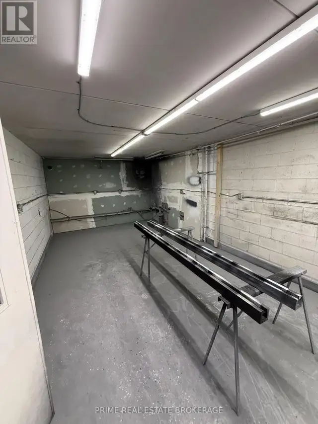 FRONT - 312 SOVEREIGN ROAD London East (East J), Ontario in Commercial & Office Space for Rent in London - Image 25