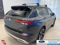 Low Mileage, Premium Audio, HUD, Lane Keep Assist, Leather Seats, Navigation! Ask us how you can add... (image 4)