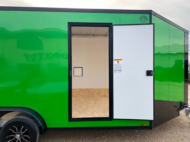 2026 AmeraLite 7.5' x 23' x 84" V-Nose Snowmobile Trailer in Cargo & Utility Trailers in Regina - Image 20