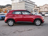 Rain Deflectors - Backup Camera - Keyless Ignition - Remote Start - Heated Front Seats The 2022 Hyun... (image 9)