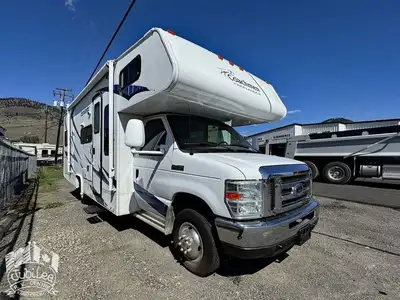 2008 Freelander 2600SO This Class C motorhome handles like a dream thanks to its new suspension, fro...