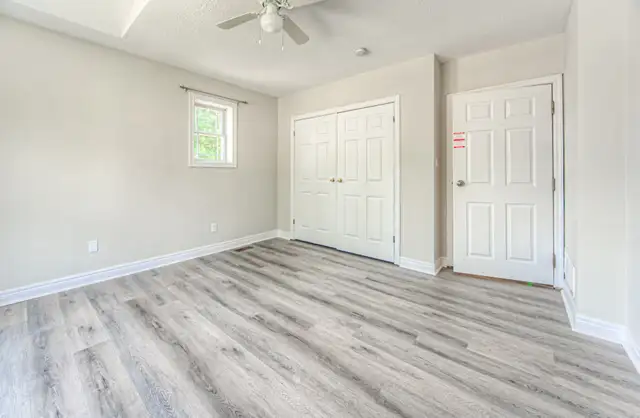 62 DORSET ST - 5 BEDROOM STUDENT UNIT AVAILABLE in Long Term Rentals in Kitchener / Waterloo - Image 20