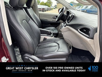 This Chrysler Pacifica delivers a Regular Unleaded V-6 3.6 L/220 engine powering this Automatic tran... (image 9)