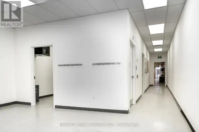 2577 YONGE STREET Toronto (Mount Pleasant West), Ontario in Commercial & Office Space for Rent in City of Toronto - Image 23