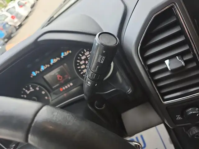 2018 Ford F-150 XLT XLT | 4X4 | XTR Package | Crew Cab | 5.0L V8 in Cars & Trucks in Fredericton - Image 14