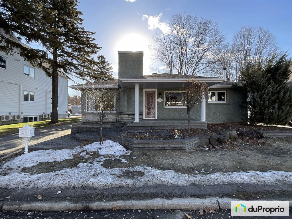 $330,000 - Bungalow for sale in Victoriaville — photo 1
