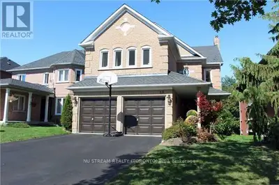 50 DEERGLEN TERRACE Aurora (Aurora Grove), Ontario