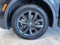 2.0L Intercooled Turbo | I4. 8 Speed Auto w/OD. 5 Passengers. Folding Rear Seats. All Wheel Drive. L... (image 7)