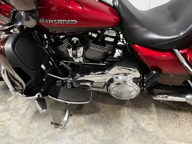 2019 Harley Davidson Ultra Limited Low, FLHTKL in Touring in St. Albert - Image 6