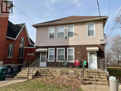 Welcome to 3338 Sandwich Street, a fully furnished 4-bedroom, 1-bathroom main-level home located jus...
