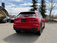 The Audi Q3 combines the brand’s signature sophisticated design with a versatile, urban-friendly foo... (image 2)
