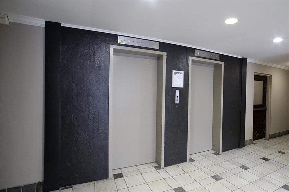 Gemini Towers Apartments - 2 Bedroom, 1 Bath A Apartment for Ren 4
