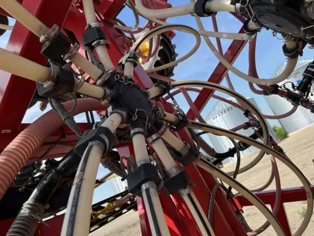 2023 Bourgault 3330 SE in Farming Equipment in Swift Current - Image 42
