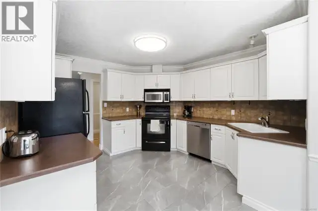 4796 Vista View Cres Nanaimo, British Columbia in Houses for Sale in Nanaimo - Image 13