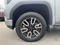 SIERRA 1500 AT4 3.0L Duramax Diesel, Nav, Heated and cooled leather, 20 inch wheels, Clean Carfax! T... (image 2)