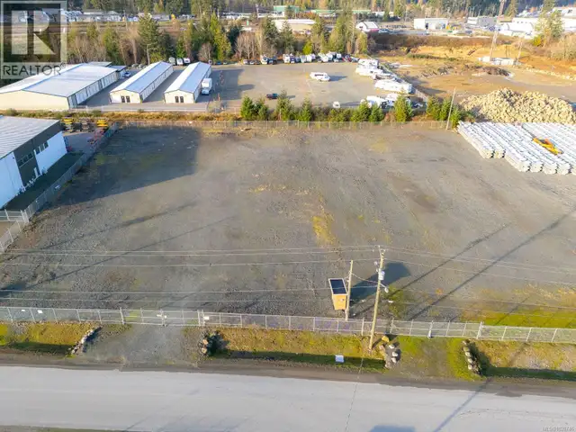 1933 Balsam Rd Nanaimo, British Columbia in Commercial & Office Space for Rent in Nanaimo - Image 10