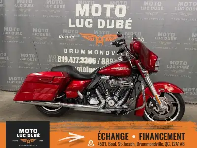 Harley-Davidson FLHX Street Glide 2012 146 205 KM MOTO CANADIENNE ALARME GUIDON SURÉLEVÉ FILTRE À AI...