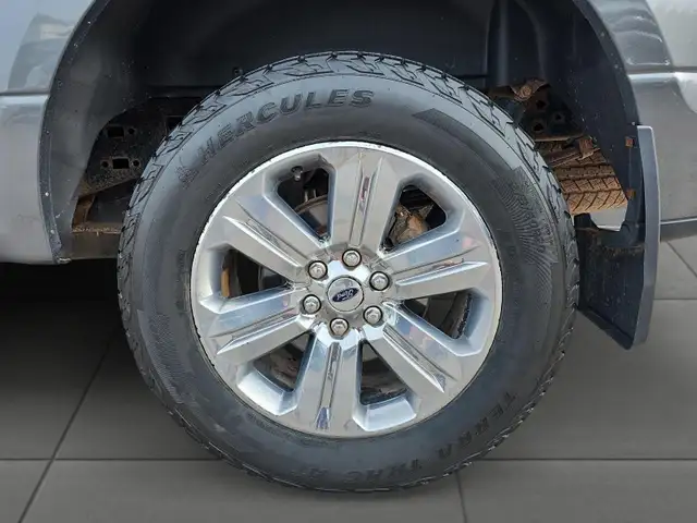 2018 Ford F-150 XLT XLT | 4X4 | XTR Package | Crew Cab | 5.0L V8 in Cars & Trucks in Fredericton - Image 7