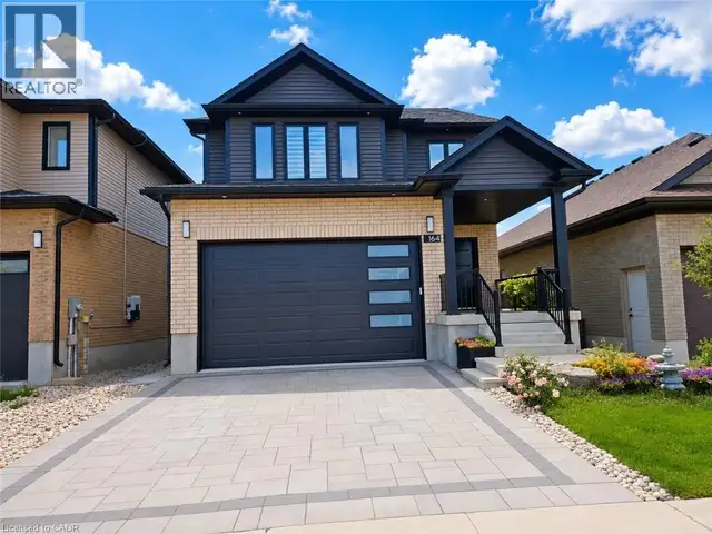 164 TIMBER TRAIL Road Elmira, Ontario in Houses for Sale in Kitchener / Waterloo - Image 2