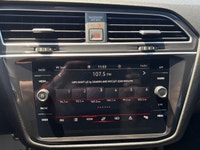 One Owner, R-Line Black Edition, AWD, Panoramic Roof, Leather Heated P/Seats, 2.0L Engine, Adaptive... (image 7)